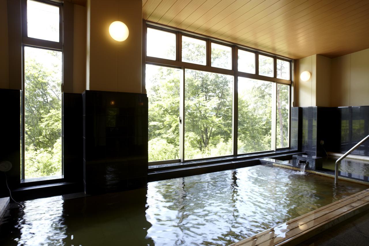 Karasuyamajo Country Club Hotel Exterior photo